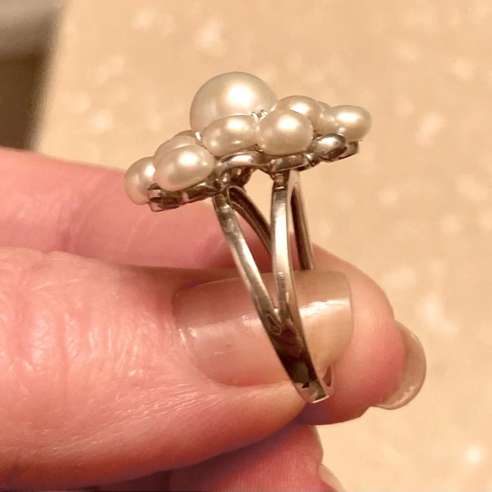 Sterling Silver pearl ring  Size 7 - Picture 3 of 3